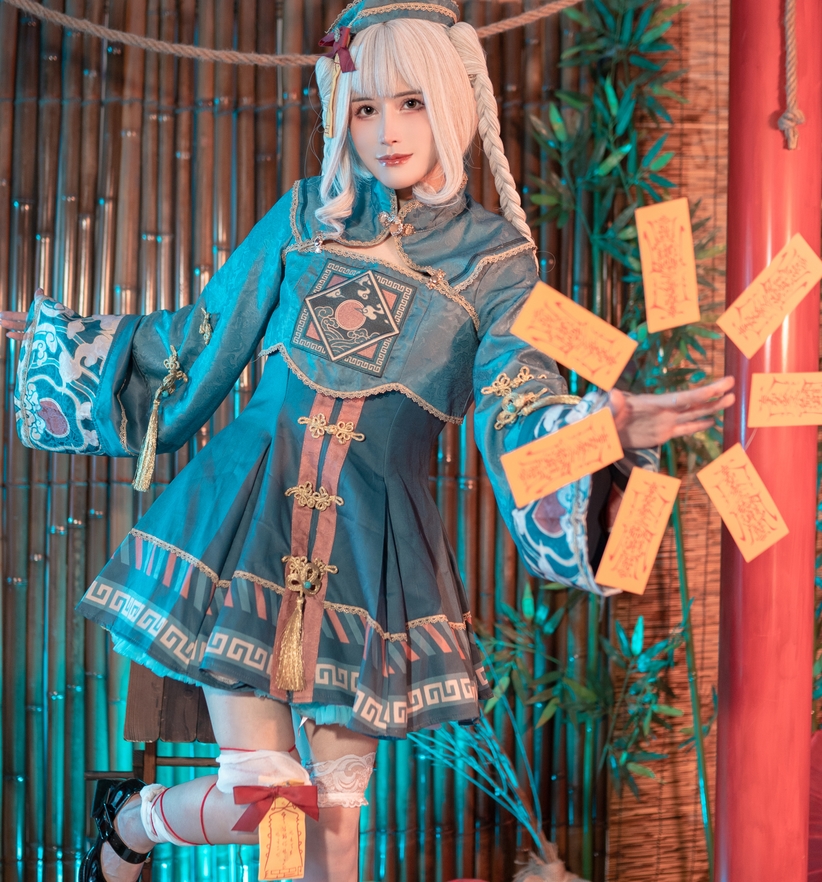 鹿八岁护士装71.8G56部私拍精品