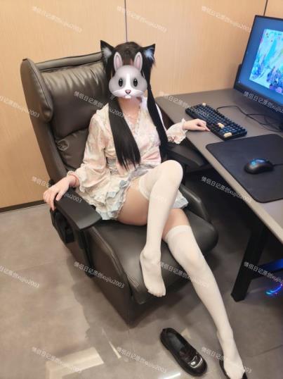 推特兔女郎xujiu2003双人游戏合集35V5.4G太会玩