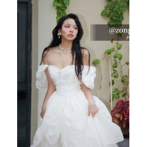 百度ED2K超级反差小狗六花实战合集137V3.66G[60%特写+深夜自嗨37段]含伤痕记录