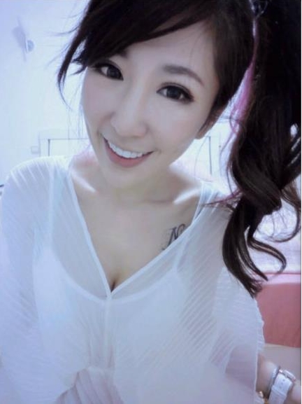 P站贝拉alleys咖啡馆度假合集32部15.6G超解压