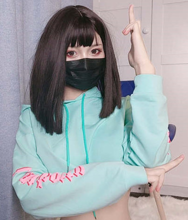 白袜袜格罗吖绝版珍藏21套18.3G推特福利姬合集