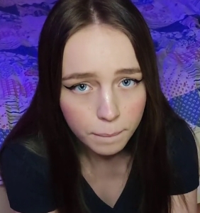 推特AquaRi欧美童颜视频11部3.21G太纯了