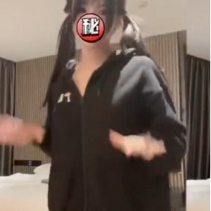 抖音午夜热舞多视角合集14.7G蜜桃臀扭动