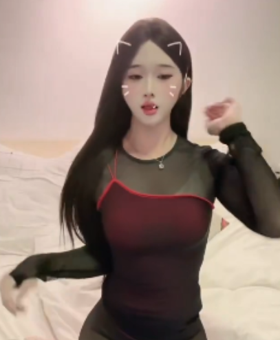 抖阴柔柔美足合集7V517M腿玩年