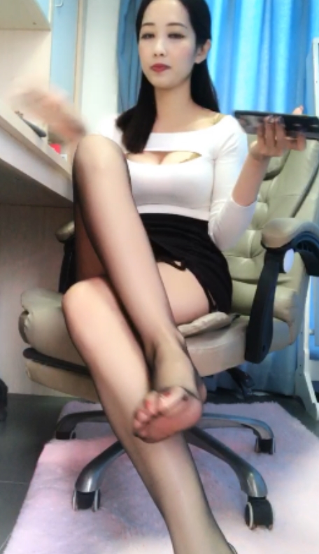 易直播星野诗织御姐美腿视频1V268MB这脚绝了