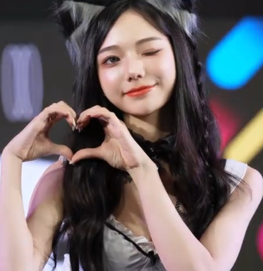 抖娘藤原妹子有尺度精选合集82部36G太晃眼了