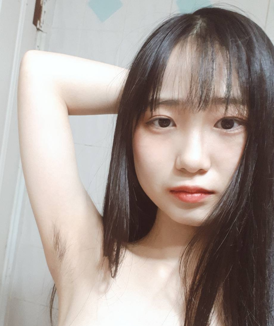 黄晓盈清纯电报定制视频21部500M太诱人