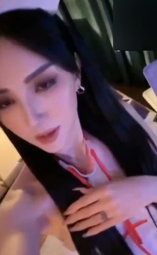 推特鱼鱼子反差视频新年特辑2部1.98G真带劲