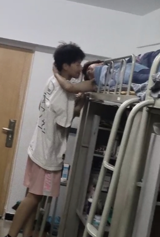 疯马秀Lisa热舞8部推特合集40M真顶