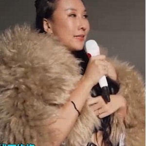 凌薇14部清纯视频合集8.77G推特展示