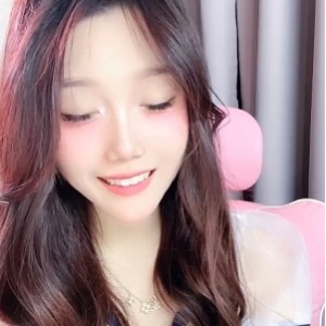 火辣推特董小姐热舞合集15v22g