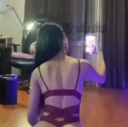 超补档毒药洛幽幽97G土豪福利直播